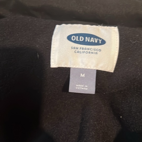 Old navy black medium puffer vest - Picture 2 of 3